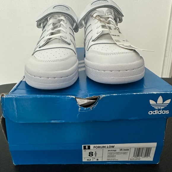 NWT Adidas Forum Low Shoes - Picture 5 of 5